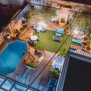 Maltese Maltese Bed & Breakfast